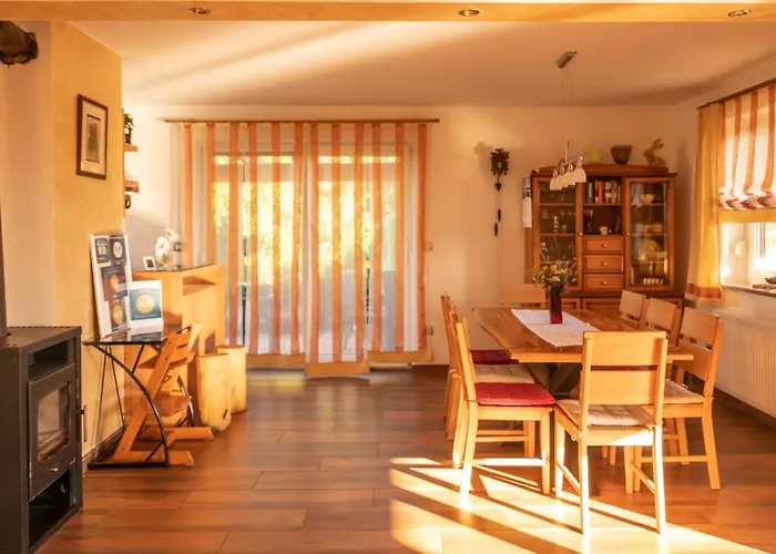 Holiday Home Razglednik